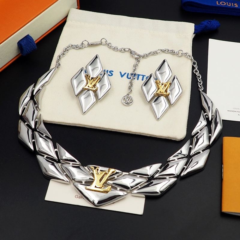 Louis Vuitton Necklaces